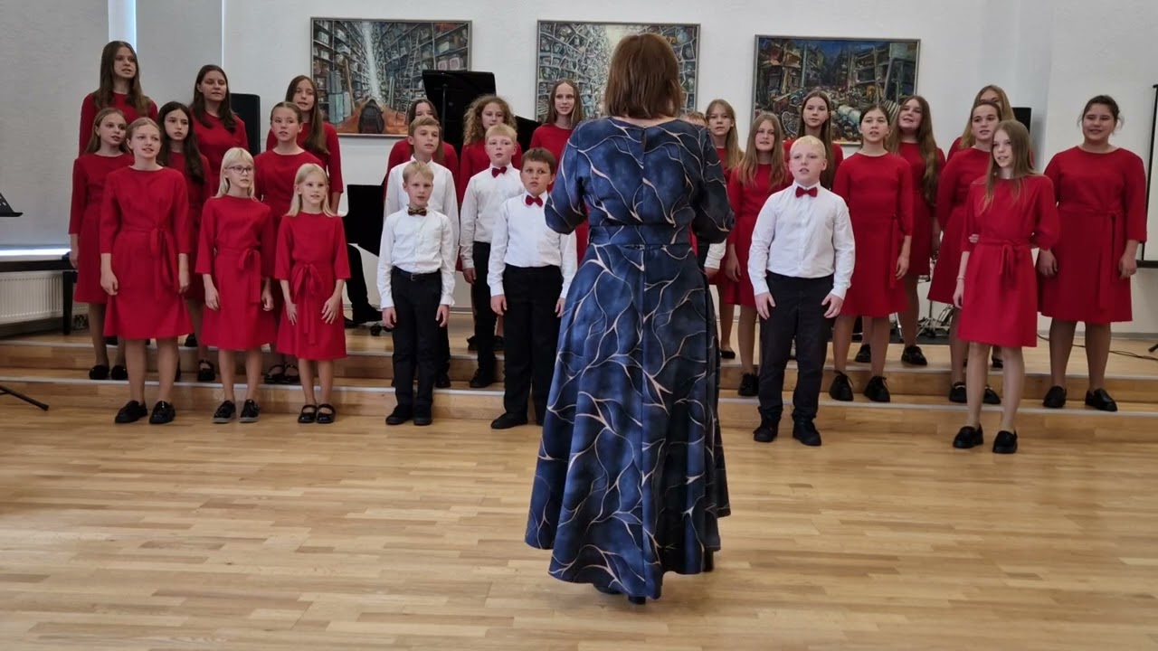 BIČIŲ DAINELĖ, muzika Zitos Bružaitės, žodžiai Ramutės Skučaitės, klavyras Dainiaus Pulausko