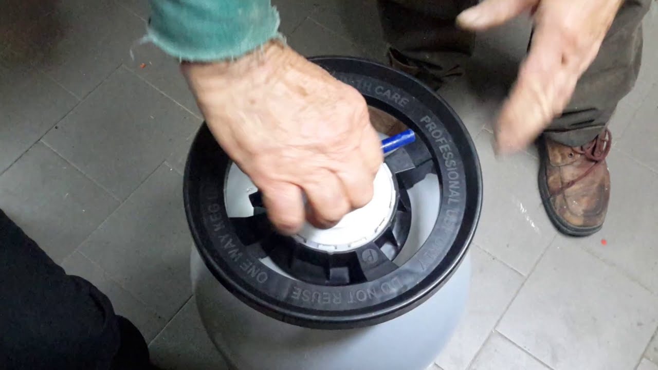 🔧 Узнайте, как открыть кеги из ПЭТ! Самодельные техники и ручные инструменты