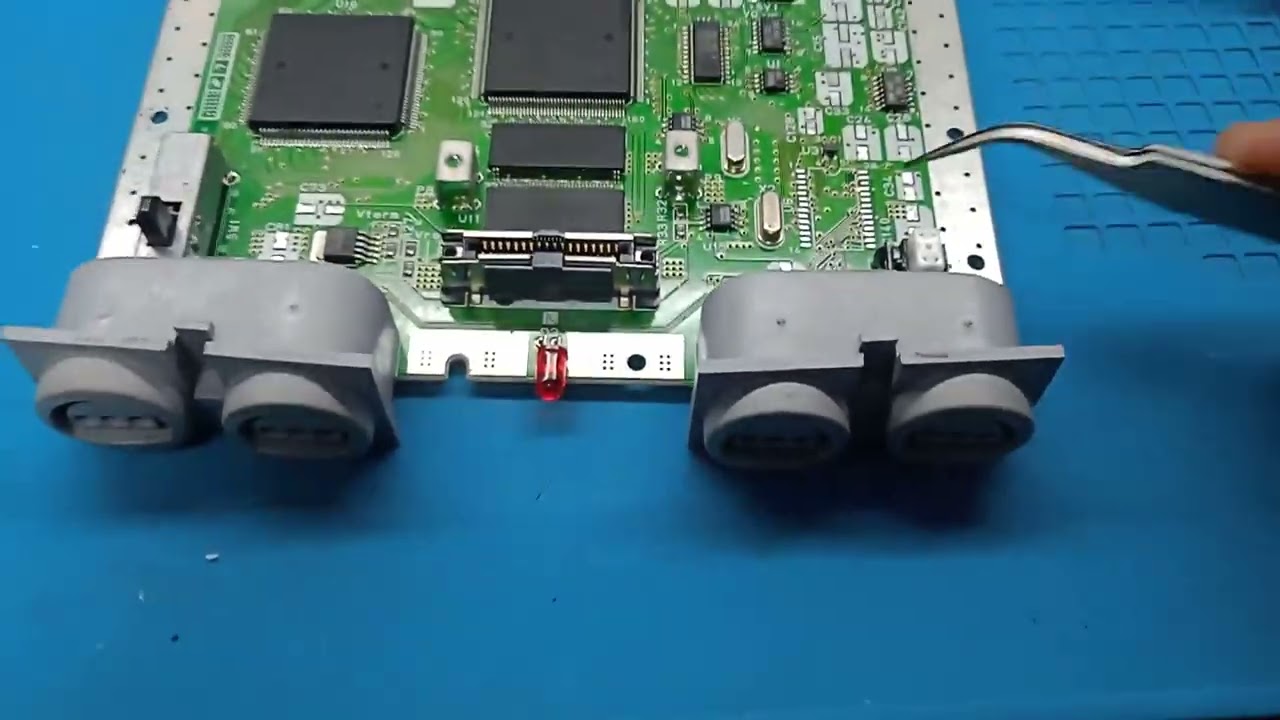 RECAPEIRO ERROU TODOS OS CAPACITORES!