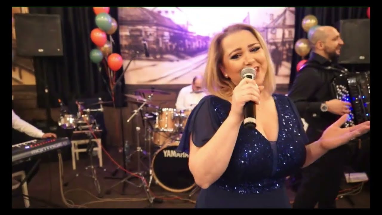 Aleksandra Ristanovic i Orkestar Ace Cergara Novogodisnji program - Docekaj me sa osmehom