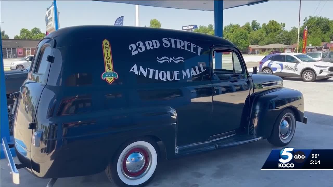 Iconic 1948 panel truck stolen, then returned, to Oklahoma City antique mall