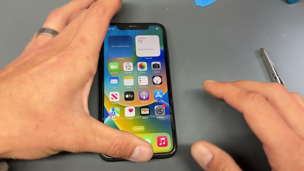 iPhone XR — руководство по замене аккумулятора — отремонтируйте свой телефон как профессионал!