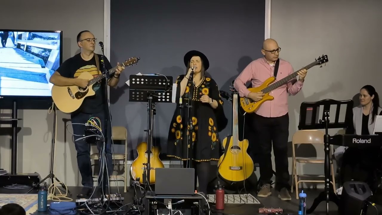Folkfonics - Indulj el egy úton | Crossroads Band San Francisco és barátai cover