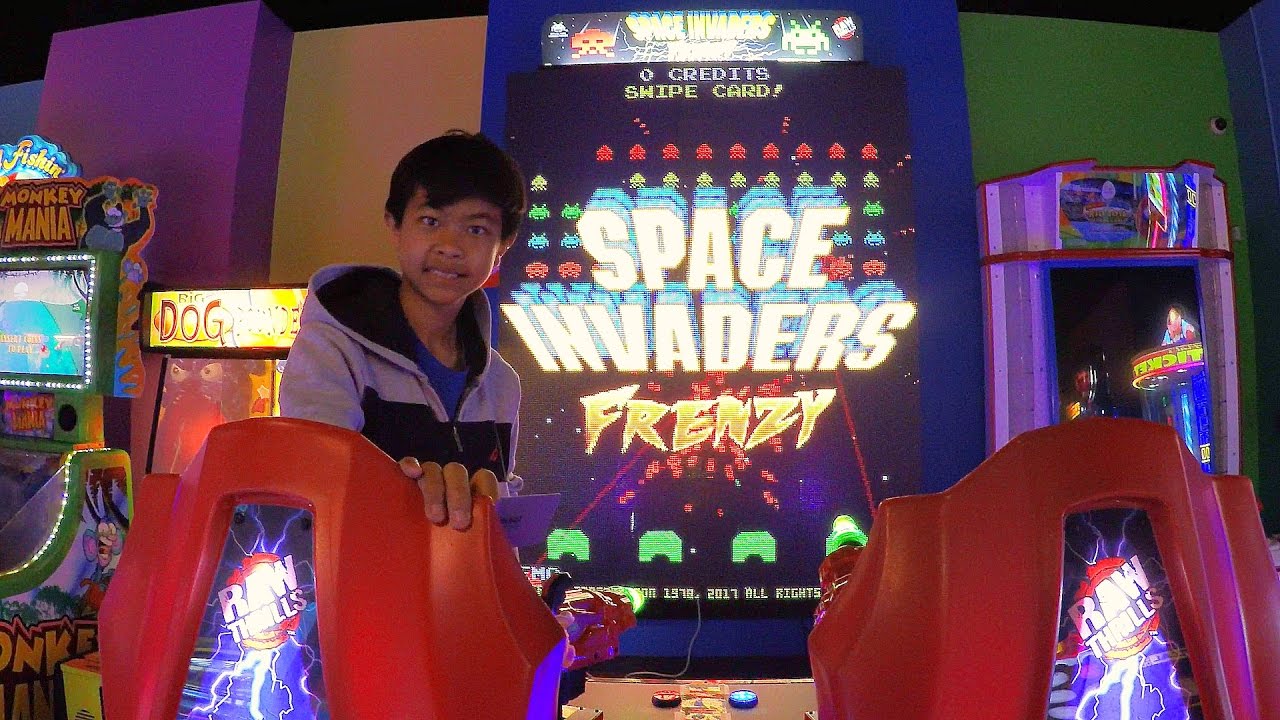 Давайте поиграем в Space Invaders Frenzy 2017 — новая аркадная игра