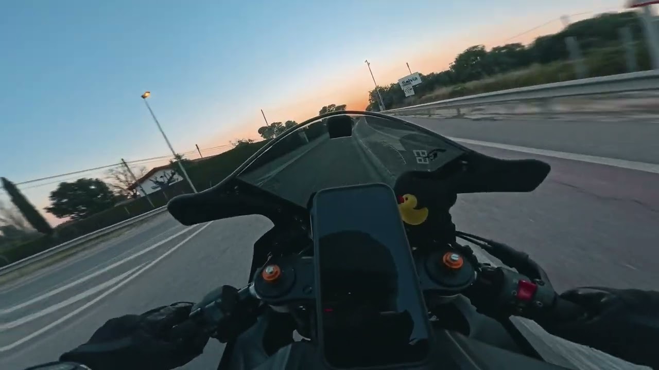YAMAHA R7 SUNSET RIDE // CLEANING
