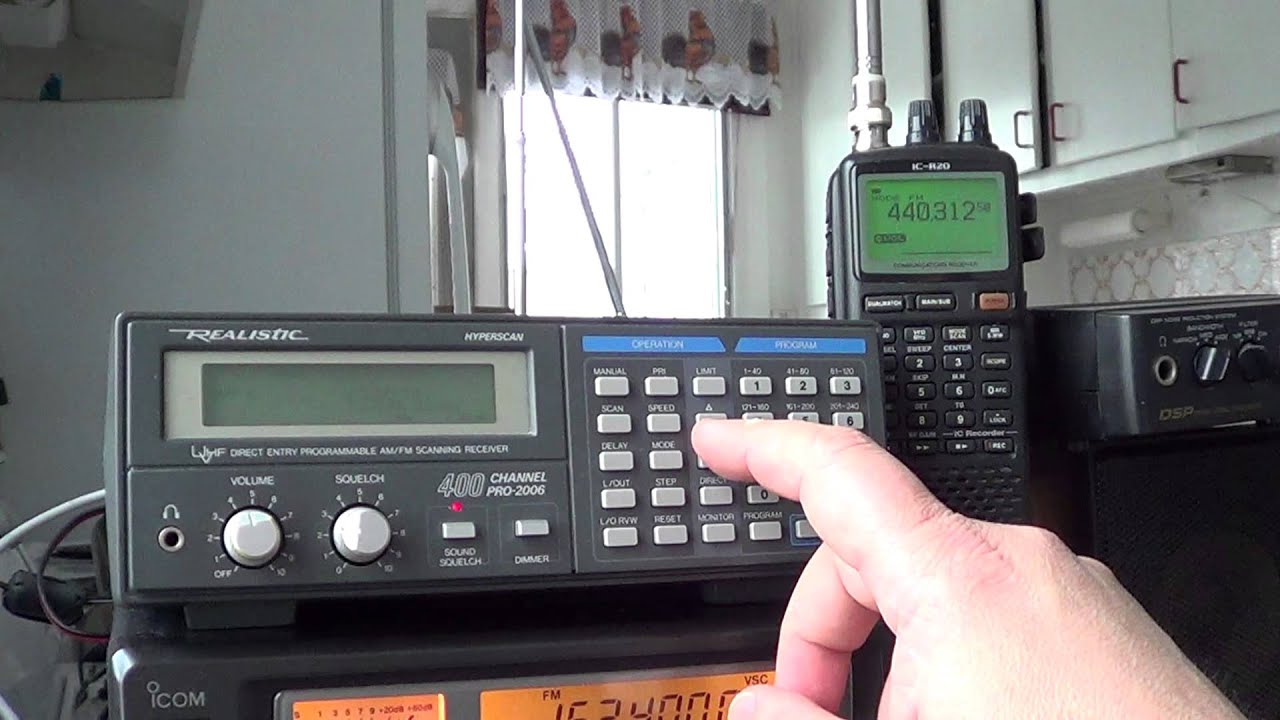 Realistic PRO-2006 VS Icom IC R20 on 400 mhz uhf