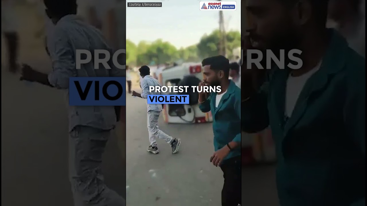 Noida Minimum Wage Protest Turns Violent | Private Employees Attack Police Vans in UP