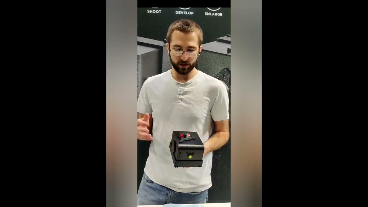 Live Negative Enlargement Demo - Amateur Photographer Magazine
