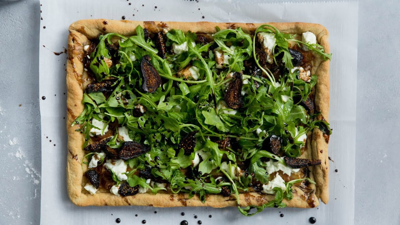 Caramelized Onion, Fig & Goat Cheese Pizza with Arugula