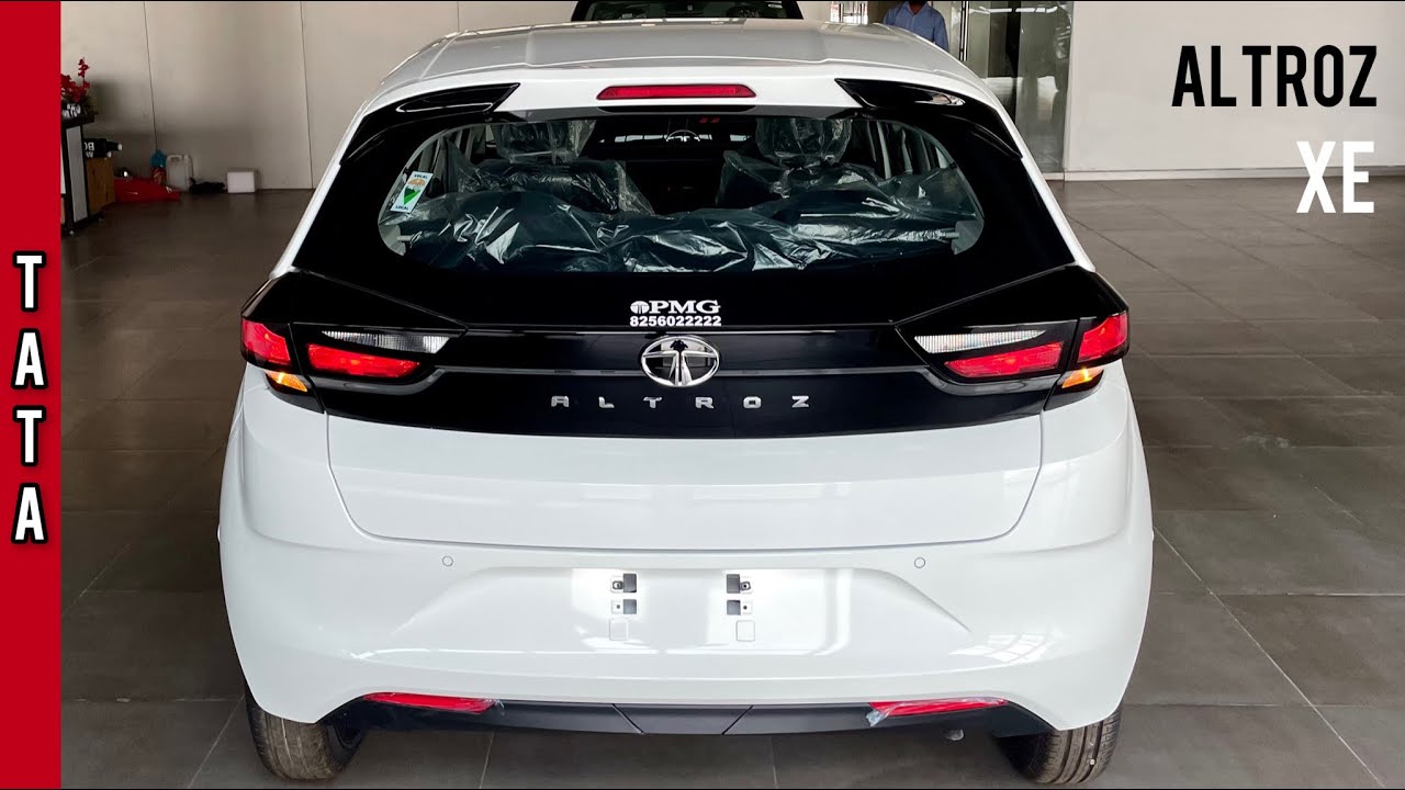 2022 Tata Altroz XE 🔥 Altroz Base Model - Rs 6.20L Detailed Walkaround Review!