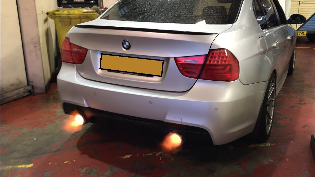 BMW 335i Unichip with Overun Pops and Bangs on the dyno 380bhp