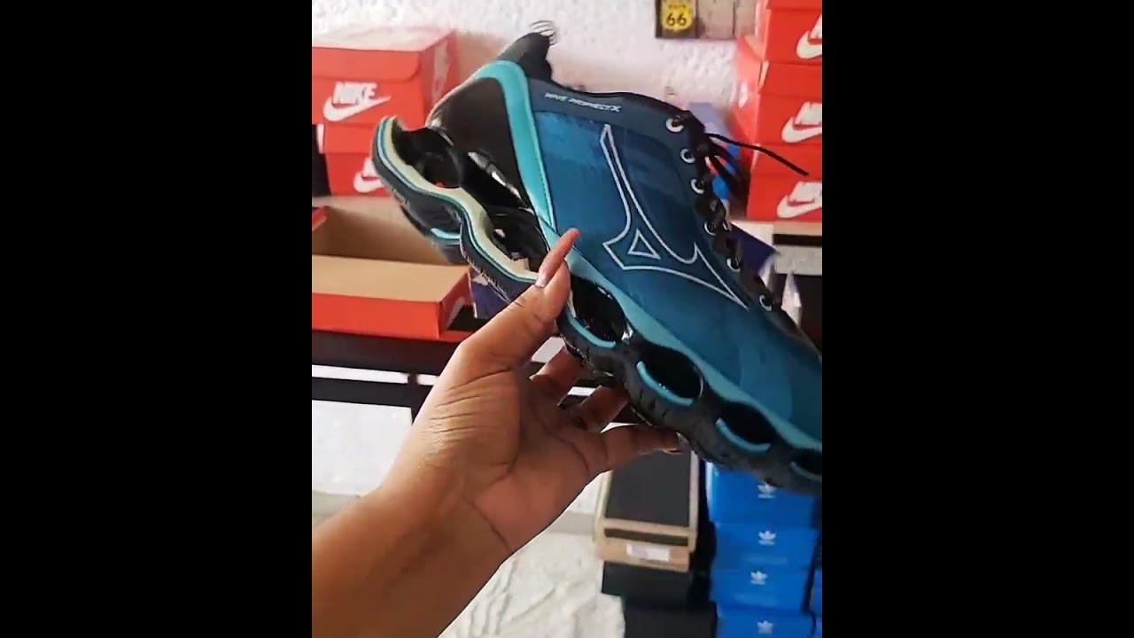 Mizuno Wave Prophecy X