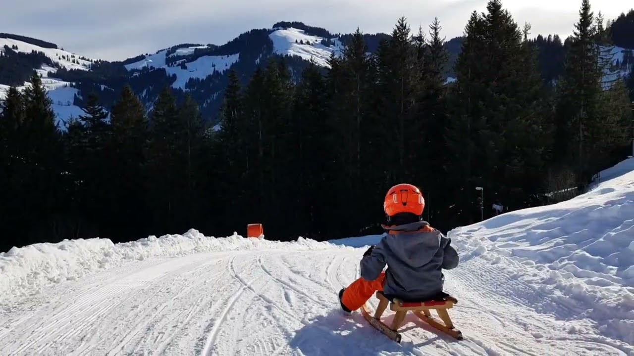 Schlitten fahren in der SkiWelt Wilder Kaiser Brixental. &Ouml;sterreichs gr&ouml;&szlig;tes Rodelerlebnis.