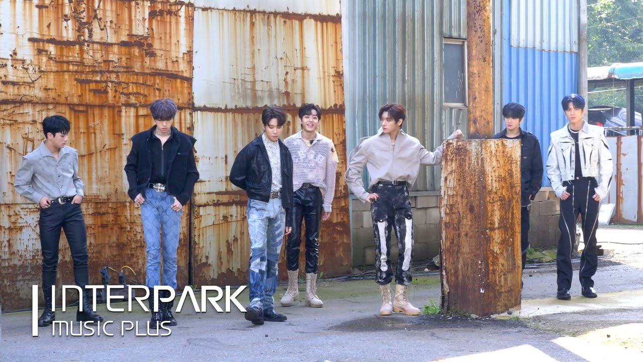 [ZOOM OUT] TRENDZ(트렌드지) 'BLUE SET Chapter 1. TRACKS' 자켓 촬영 비하인드 #1 | Behind The Scenes