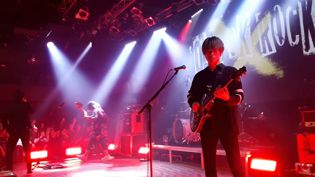 ONE OK ROCK - Bombs Away (Ambitions European Tour 2017 in Prague 2017/12/02)