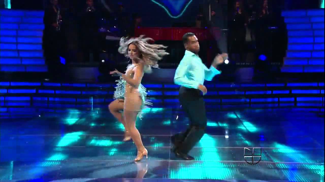 Adamari Lopez baila un chachach&aacute; - MQB