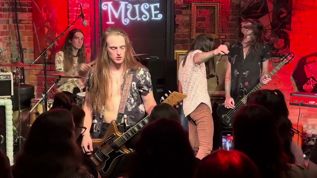 Seven Year Witch - War Pigs (Black Sabbath cover, tribute to Ozzy) live 2025
