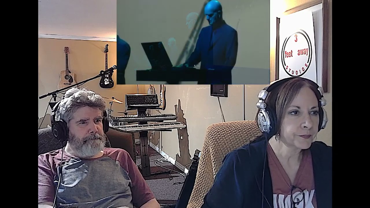 RADIOACTIVITY KRAFTWERK   HD Live Reaction