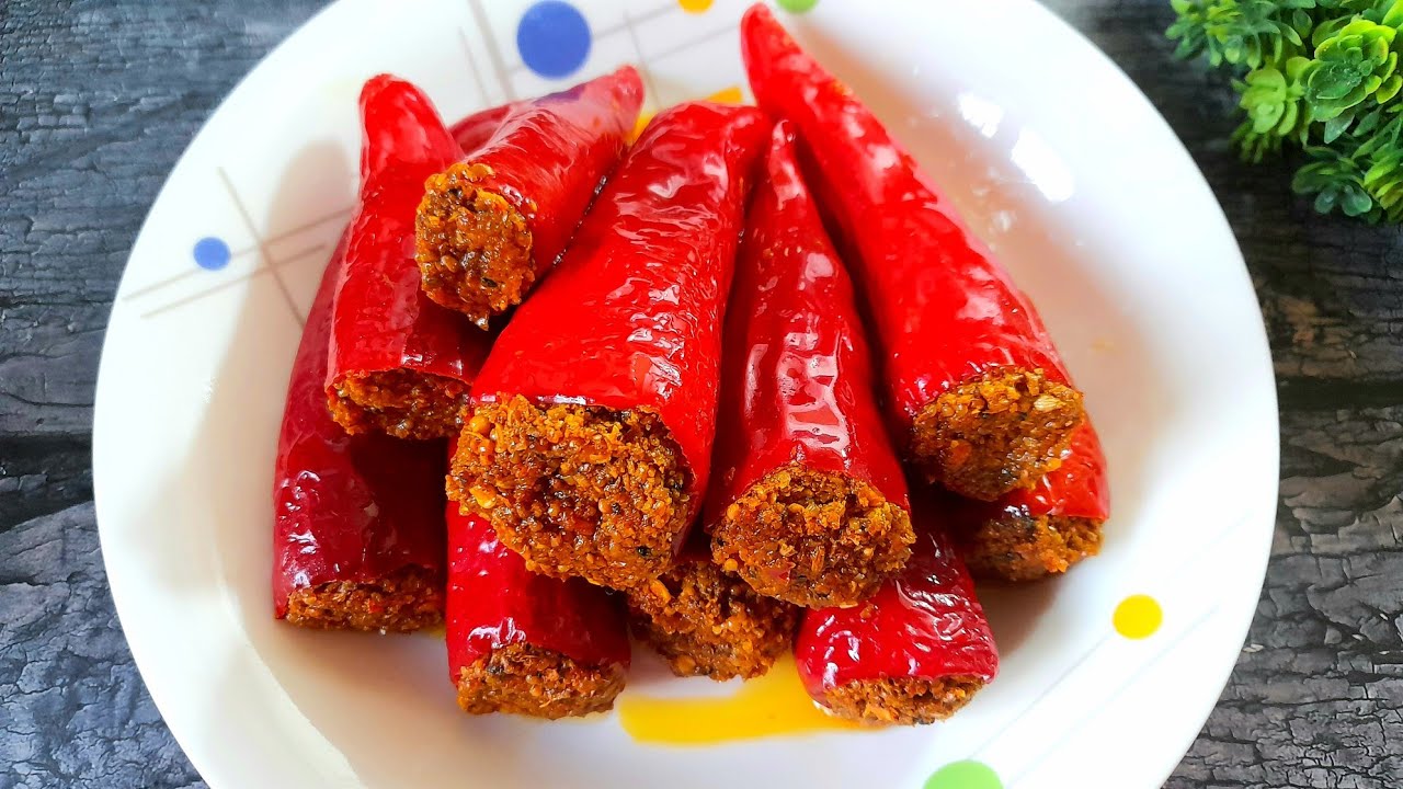 Stuffed Red Chilli Pickle / Lal Mirch ka Bharwa Achar