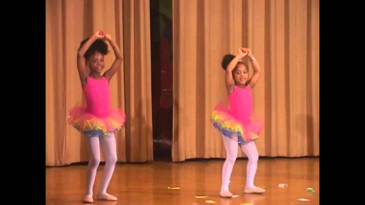 Byron Lee Dollar Wine Choreography