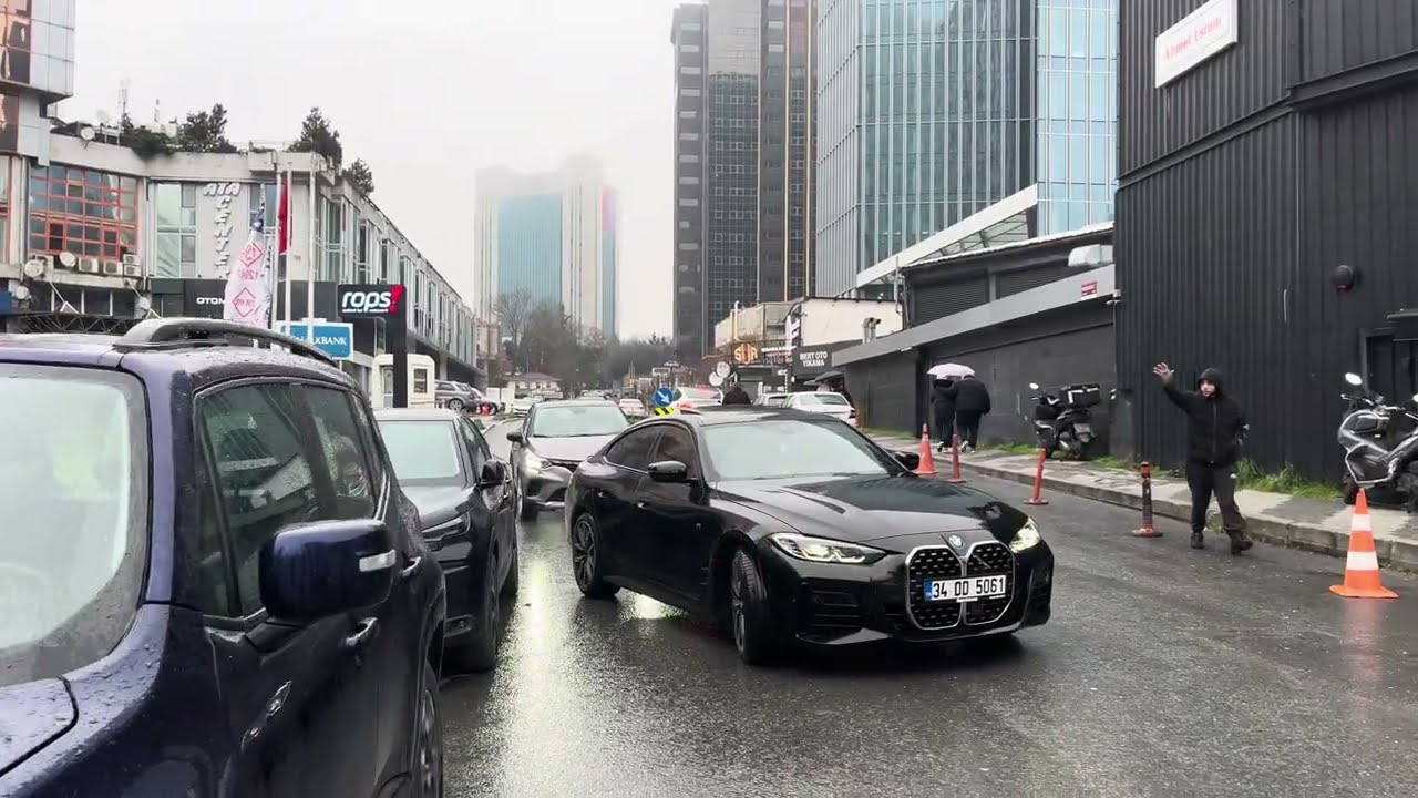 IS THIS AMERICA?  Lost in ISTANBUL