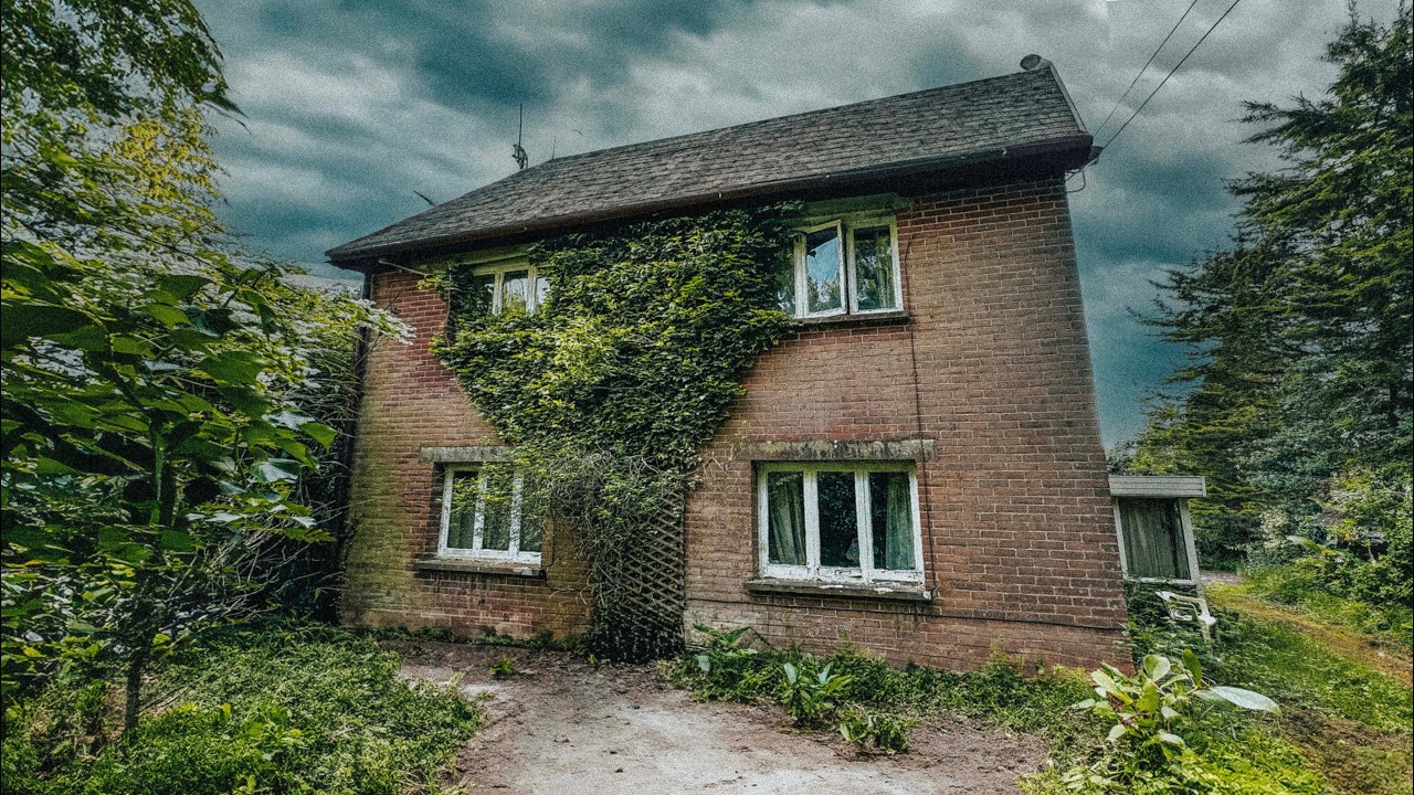 SHOCKING EVP CAUGHT ON TAPE IN HAUNTED ABANDONED HOUSE
