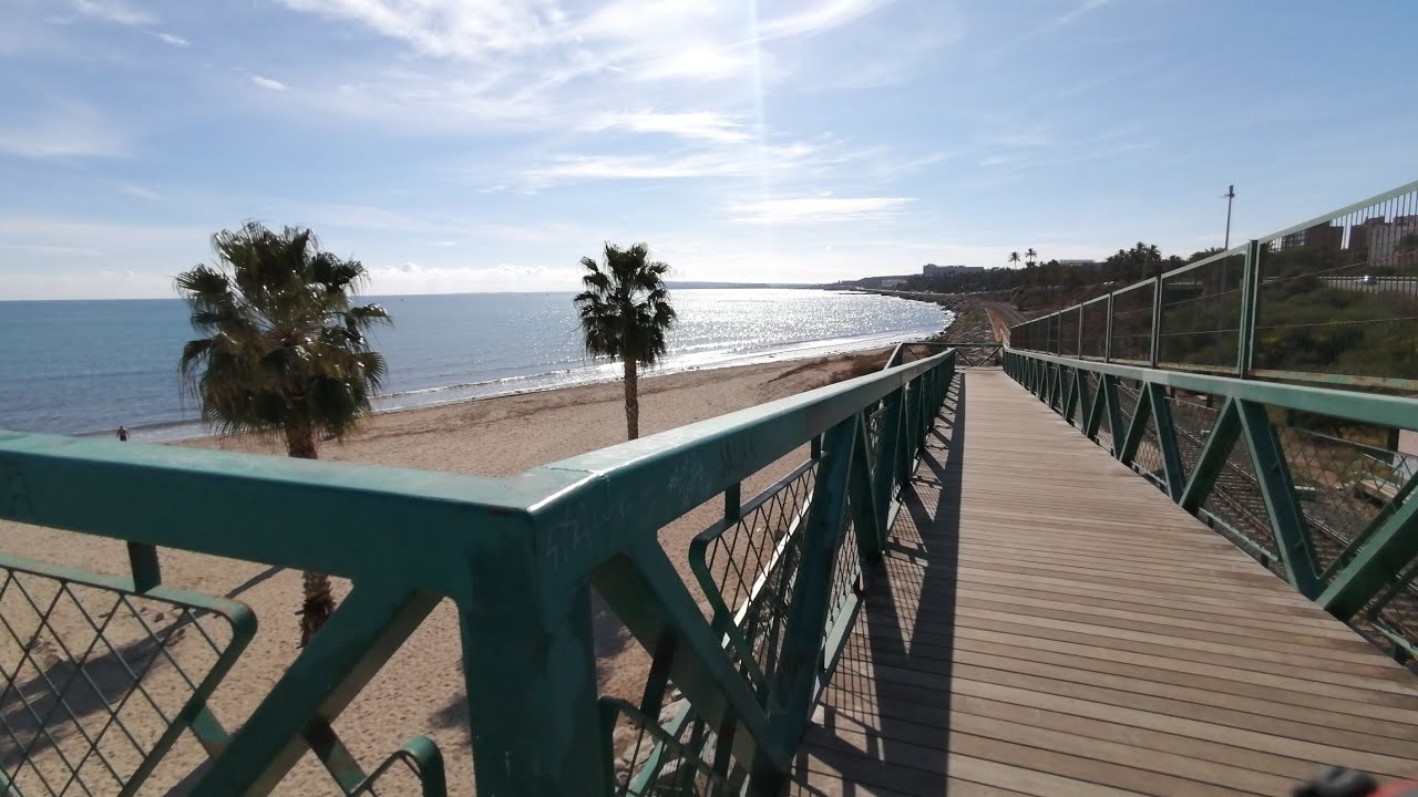 😎ATENCIÓN😎 Hoy recorriendo el barrio San Gabriel Alicante y su playa