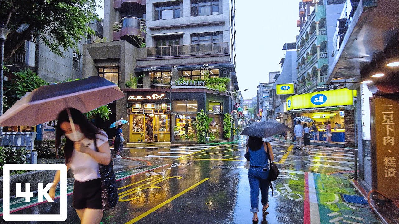 Relaxing walk in the rain ☔️ Subtropical streets - Taipei Dongmen 🇹🇼