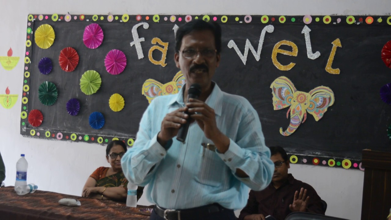 Spd Sir performing Neele neele ambar pe(1)