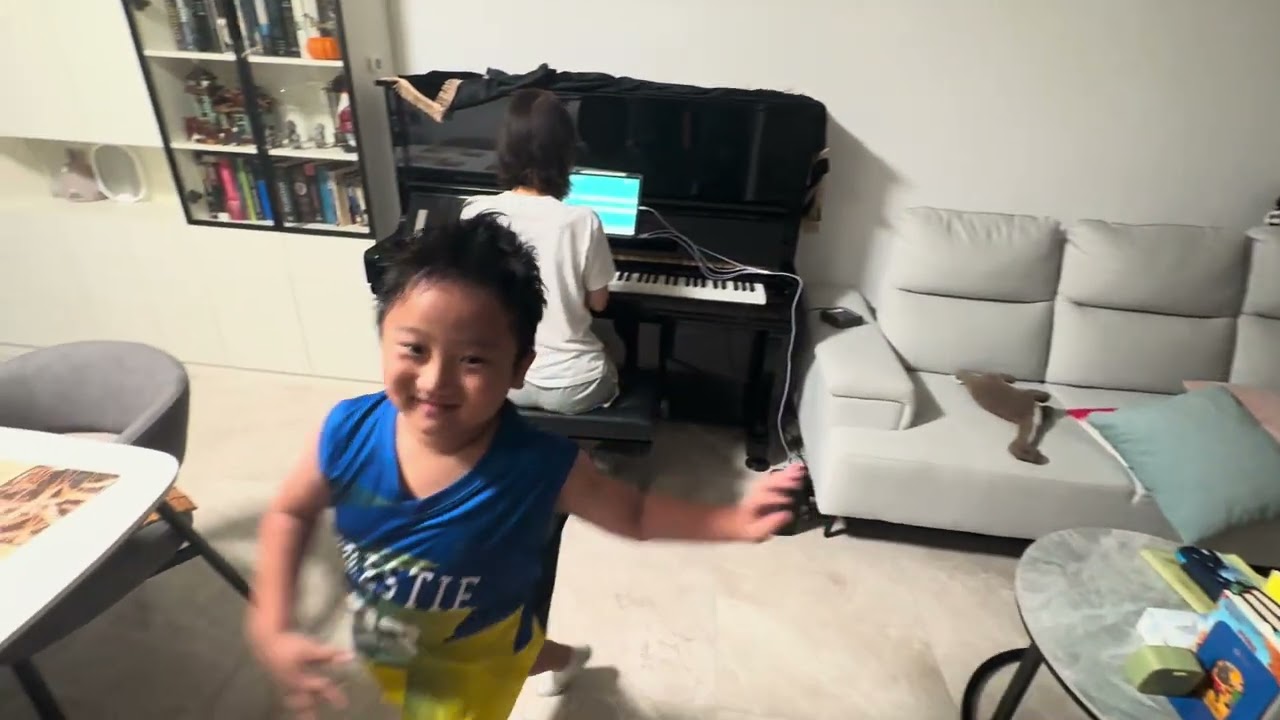 Haoran's first video