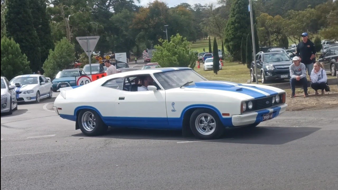 Cars leaving All Ford Day Geelong 2025. 