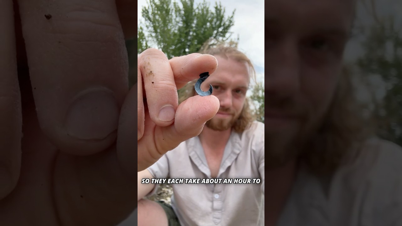 Making Primitive Shell Fish Hooks #survival #primitive #outdoors #nature #fishing #bushcraft #diy