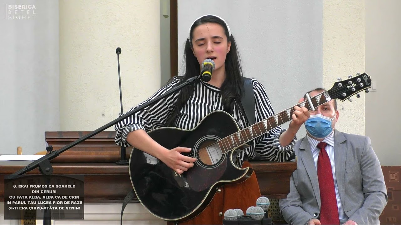 Simina Mihai | Era o zi de dalbă primăvară