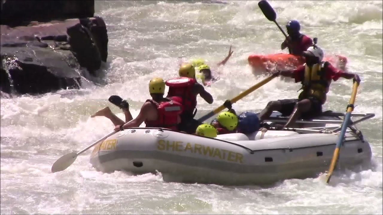 세계에서 제일 위험한 빅토리아 폭포 래프팅(Rafting at Victoria Falls)