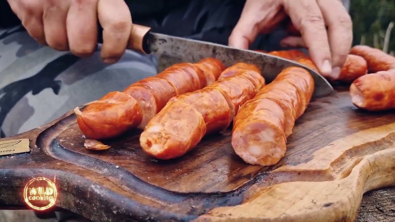Wild cooking | Traditional Romanian Beans Stew with Sausages– Eps. 18
