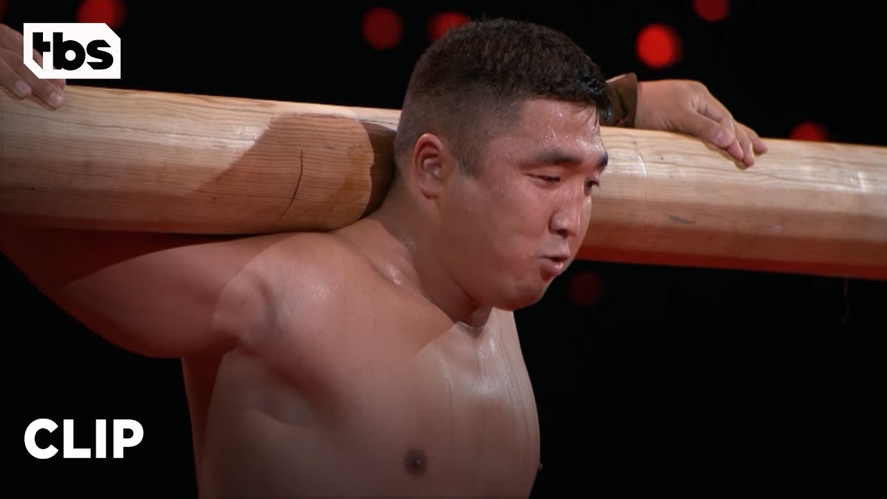 Go Big Show: Mongolian Strongman Swings Jennifer Nettles and Rosario Dawson (Clip) | TBS