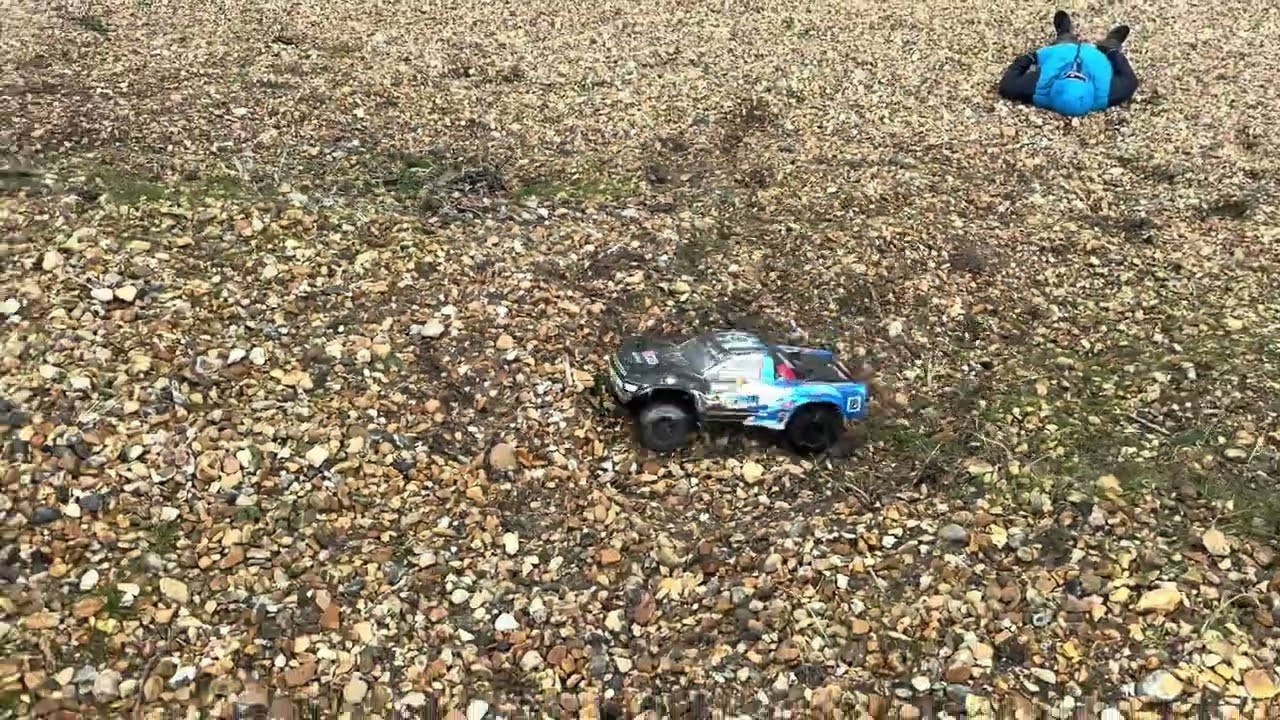 #rc #beach #windy #dorset #family #sundayfunday #ftxrc #ftx #exercise #stones #relaxing 