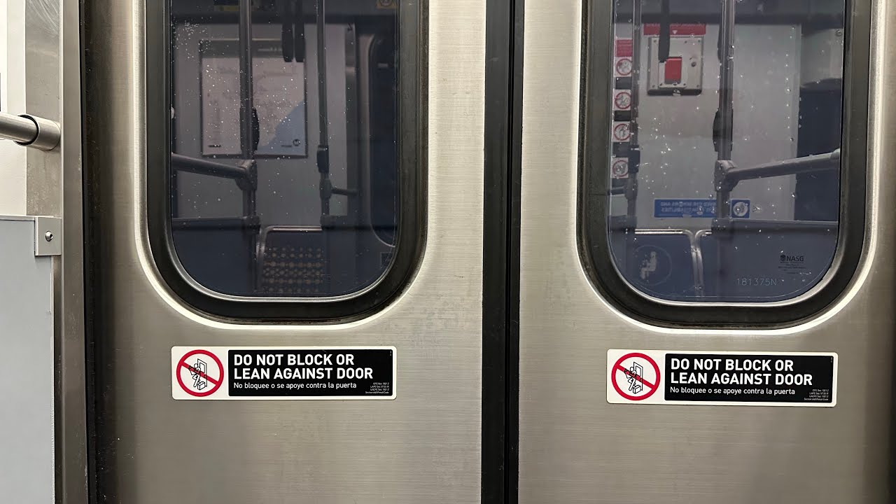 RailFanning On The Metro Blue Line