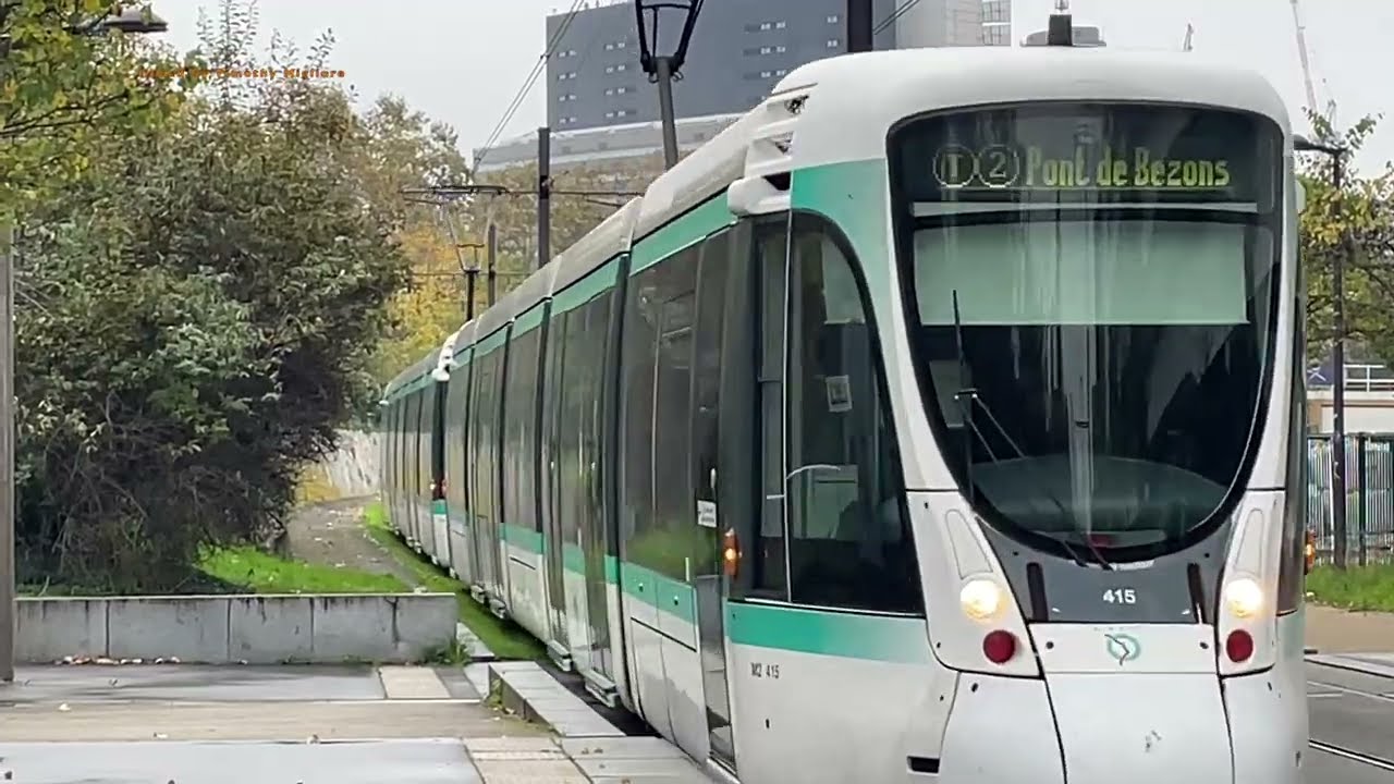Ligne 2 du tramway d'Île-de-France - The T2 Tram in Paris, France 2024