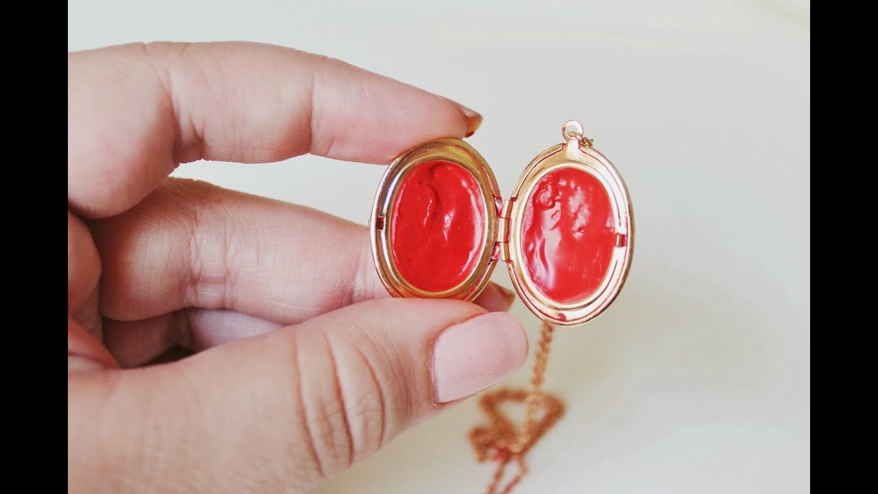 DIY Lip Gloss Locket! | CloeCouture