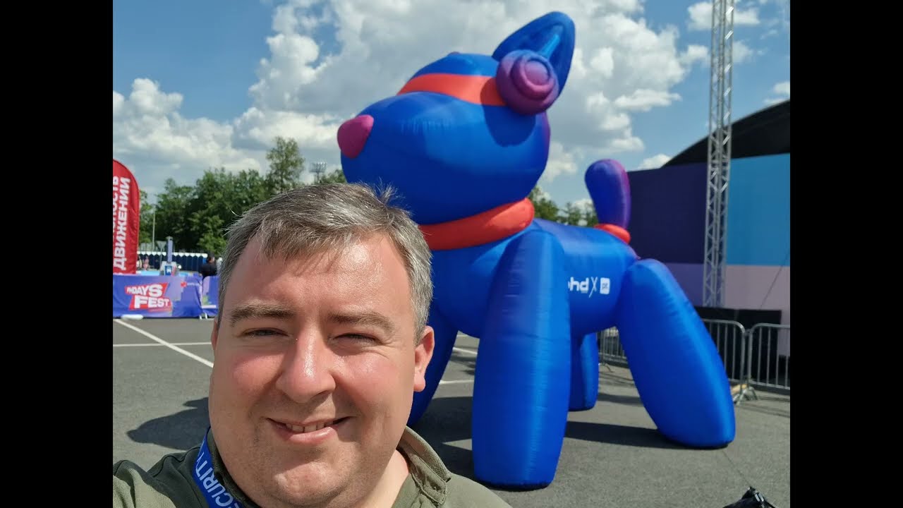 Positive Hack Days 2025 | Хакеры, ревёрсеры и я среди них - Часть 1: Добро пожаловать на киберфест!