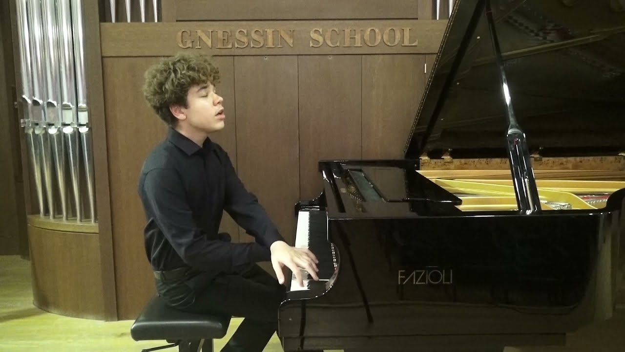 Adolf Schultz-Evler. Concert Arabesques based on J. Strauss  waltz 