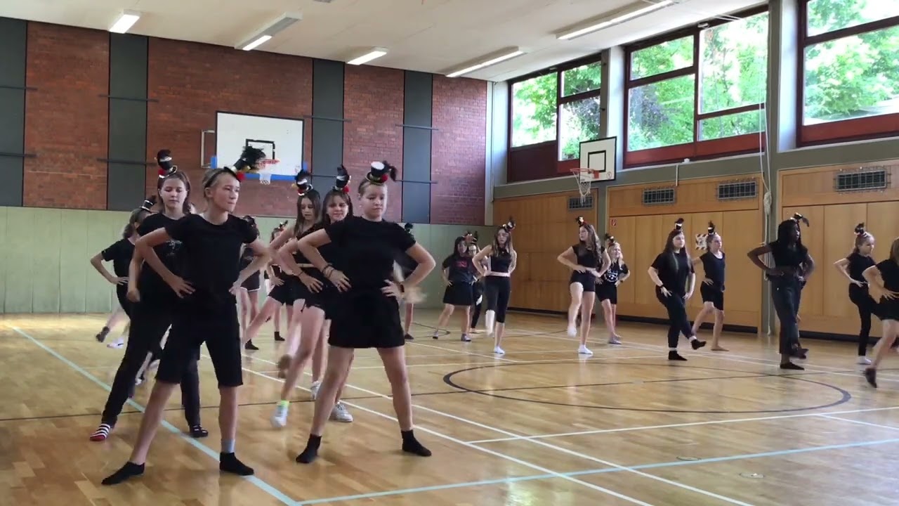 Greatest Show (Wahlfach „Showdance“ des Von-Müller-Gymnasiums im Sommer 2023)