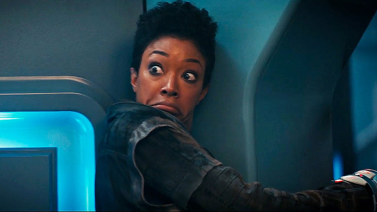 Burnham & Book Run Away - Star Trek Discovery 3x01