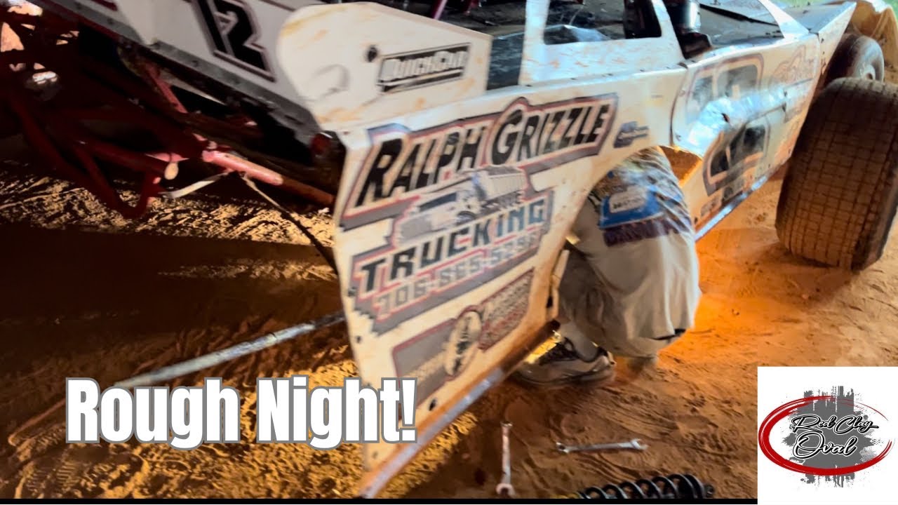 Torn up Late Model-Long Night at Toccoa Raceway @redclayoval  #dirttrackracing #wrecks