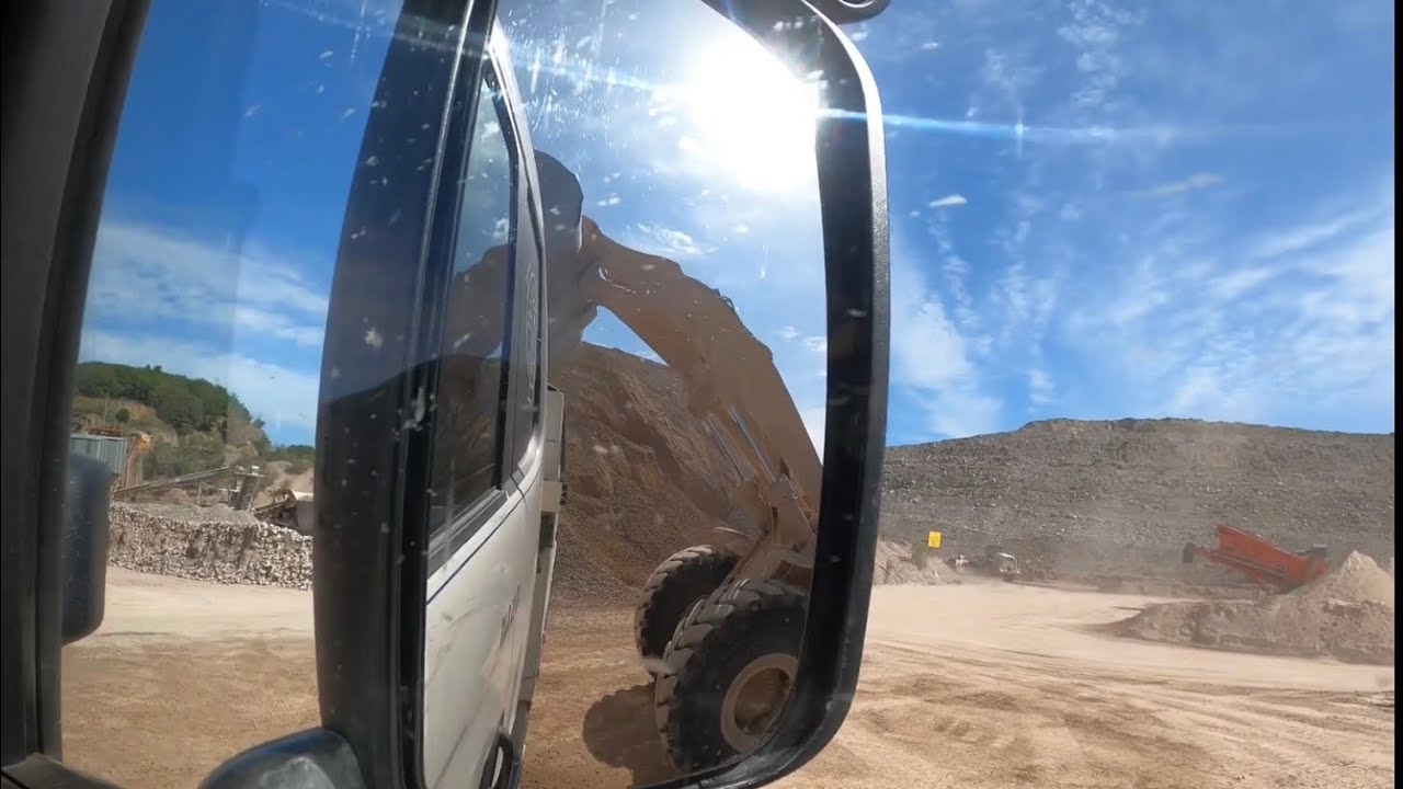 HGV Tipper Driver’s Day - Tarmac, quarry stone & talking - new camera angles