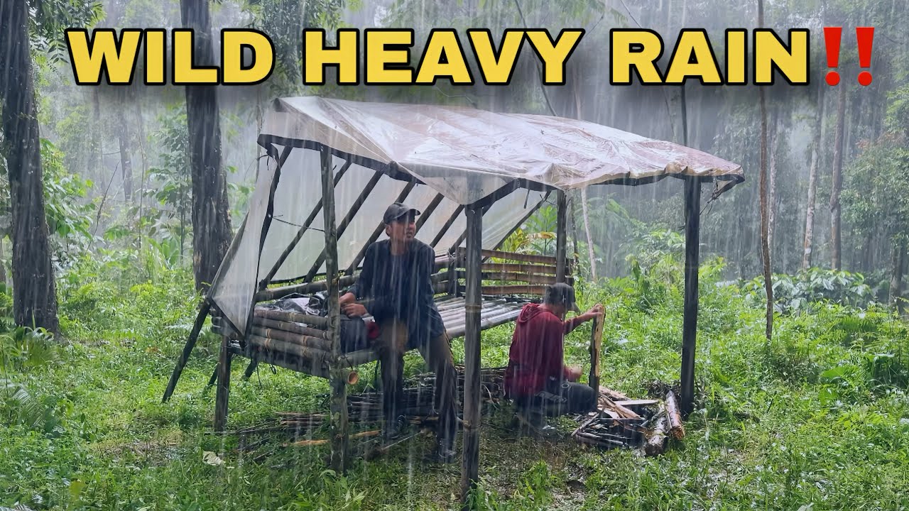TERRIFYING NIGHT‼️ Bushcraft in Non-Stop Heavy Rain and Wild Storm