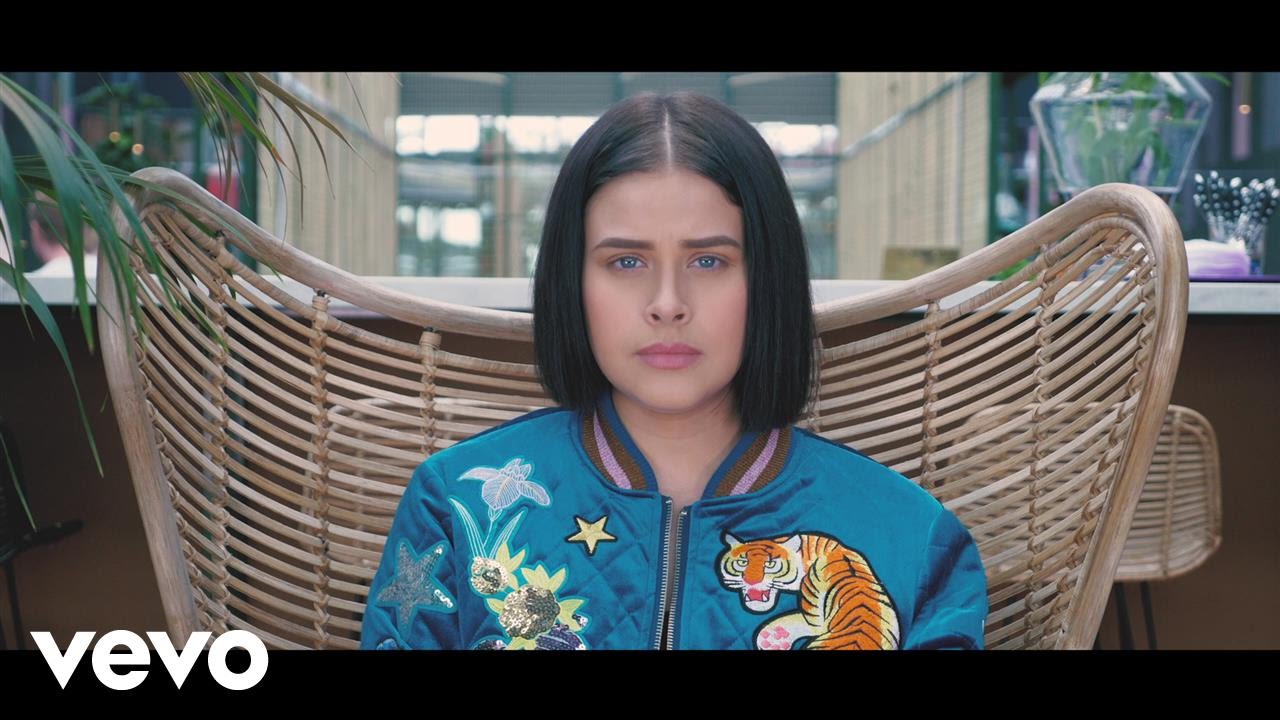 SAARA - Superpowers (Acoustic Version)