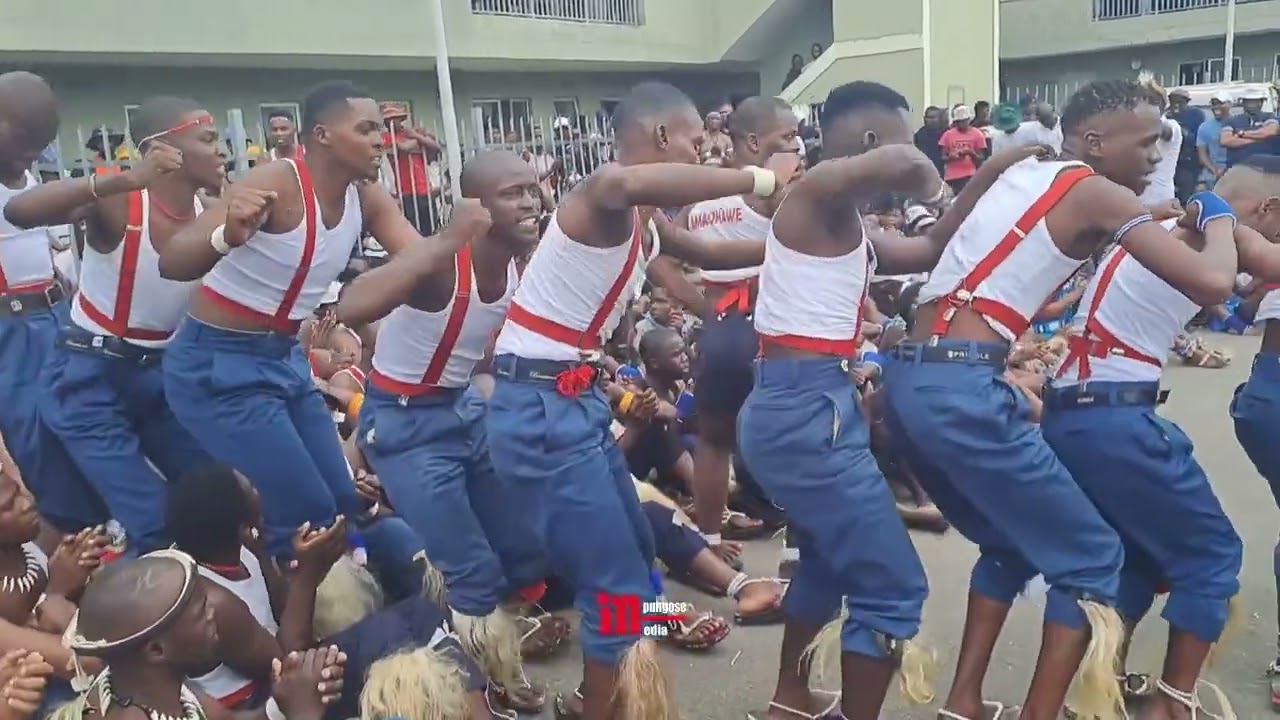 Amaqhawe Ezika Mayekisa kwingoma yeqhude Mayekisa no Thisha kwa mashu Hostela 