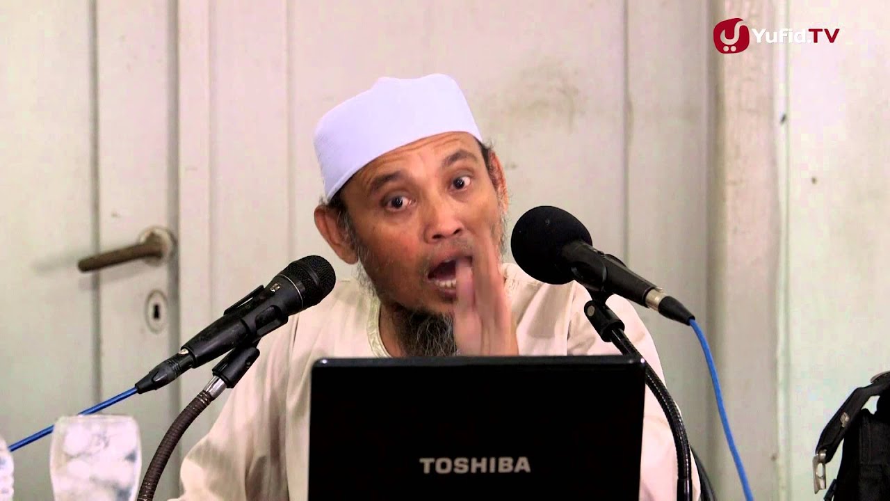 Kajian Muslimah: Meraih Surga di Istana Cinta 1 - Ustadz Ali Ahmad